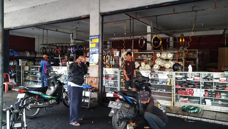 Bulax MOTOR: Solusi Otomotif Cilacap yang Menyentuh Hati